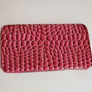 NWOT Designer Red Croc Embossed Clutch w/ Sparkles in the Croc Creases